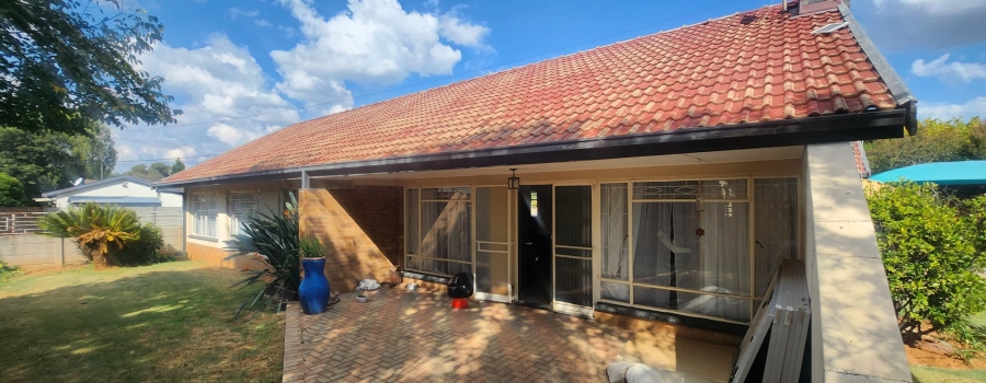 4 Bedroom Property for Sale in Flamwood North West